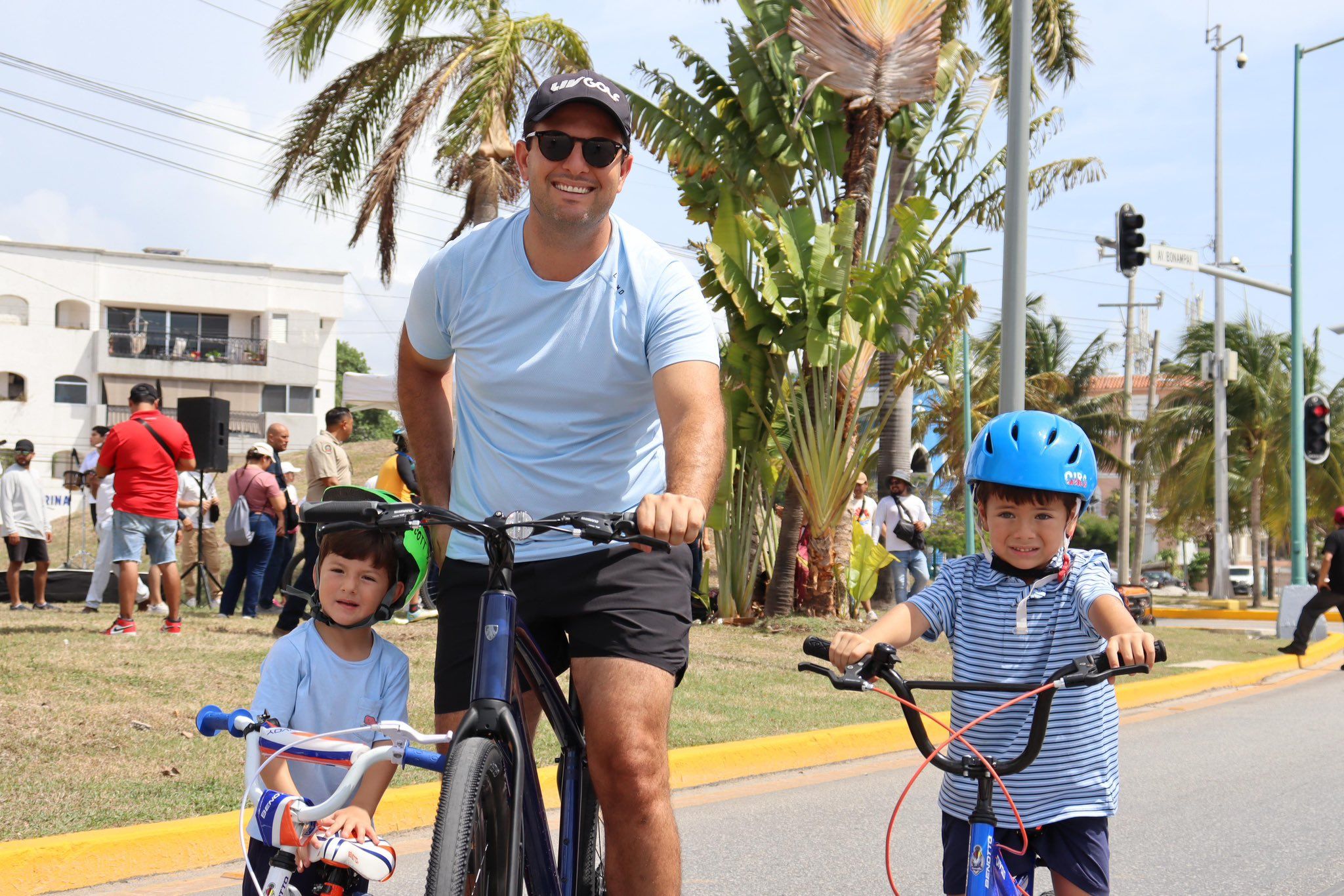 Este domingo celebramos a papá en el Paseo Cancunense